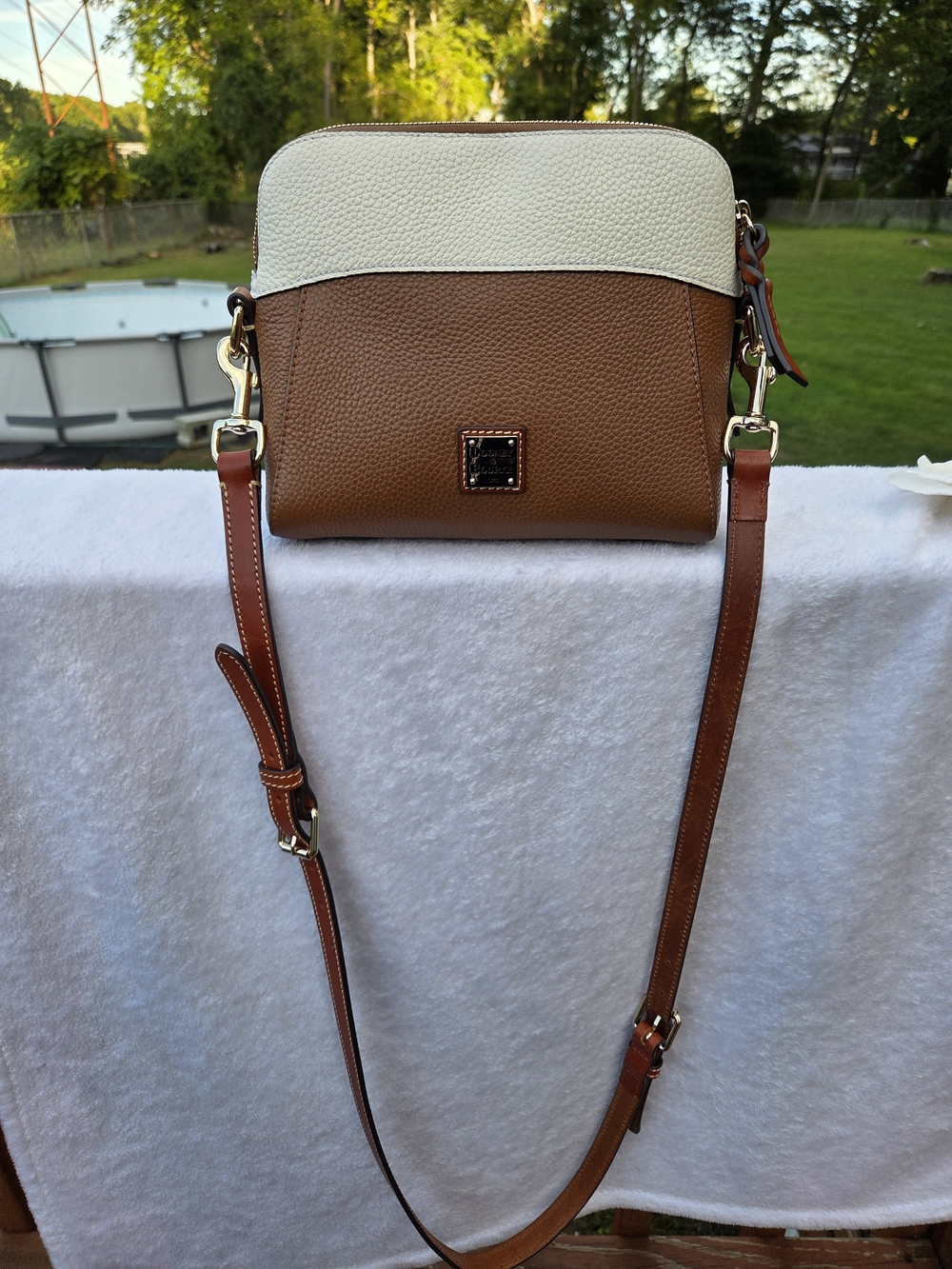 Dooney & Bourke Pebble Grain Color Block Cameron Crossbody Bag – Bone/Caramel